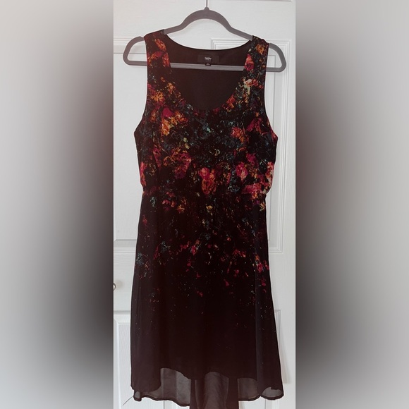 Massimo Black and Red Floral Midi Dress - Picture 3 of 4